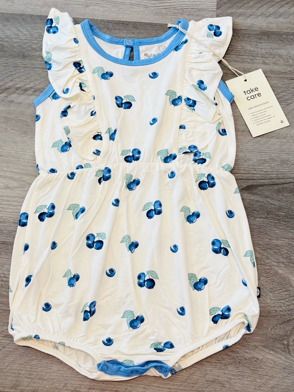 NEW Kyte BABY Toddler Cream Romper with Blueberry Print and Blue Trim 3T